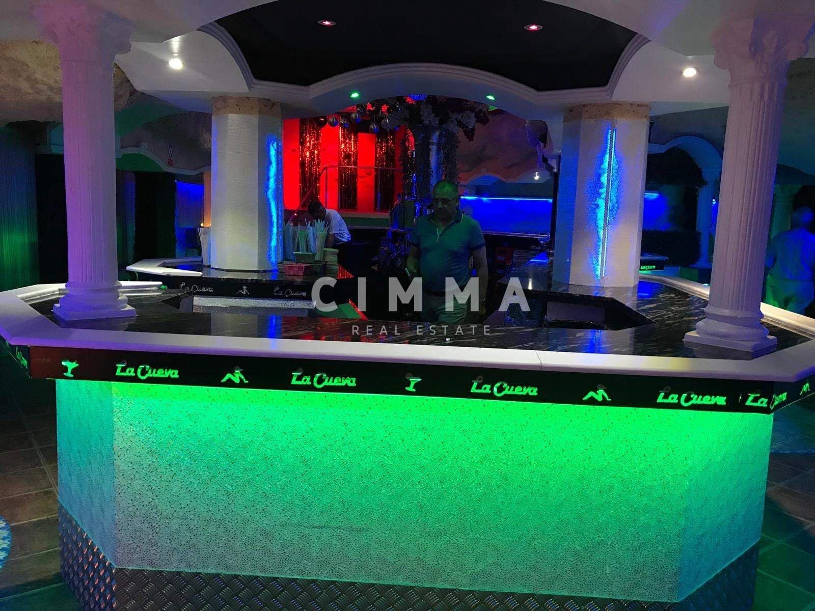 Hotell til salgs i Benidorm - € 1 800 000 (Ref: 9143895)