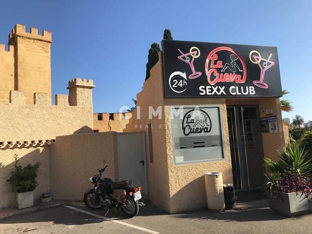 Hotel til salg i Benidorm - € 1.800.000 (Ref: 9143895)