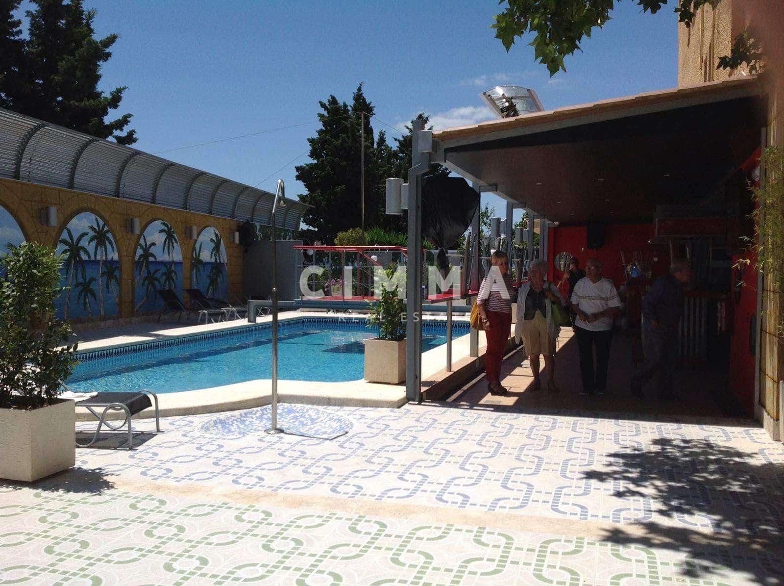 Hotell til salgs i Benidorm - € 1 800 000 (Ref: 9143895)