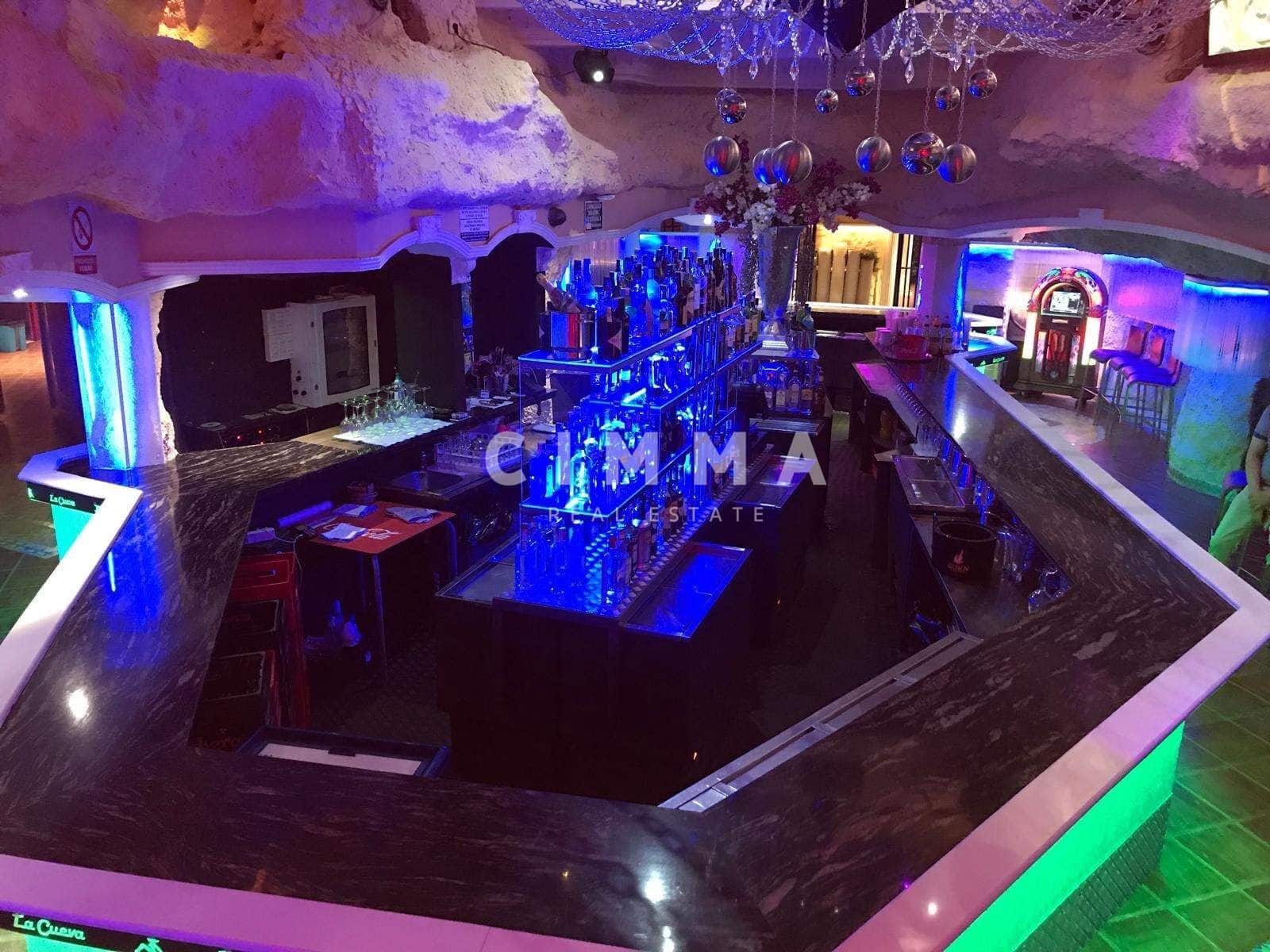 Hotell til salgs i Benidorm - € 1 800 000 (Ref: 9143895)