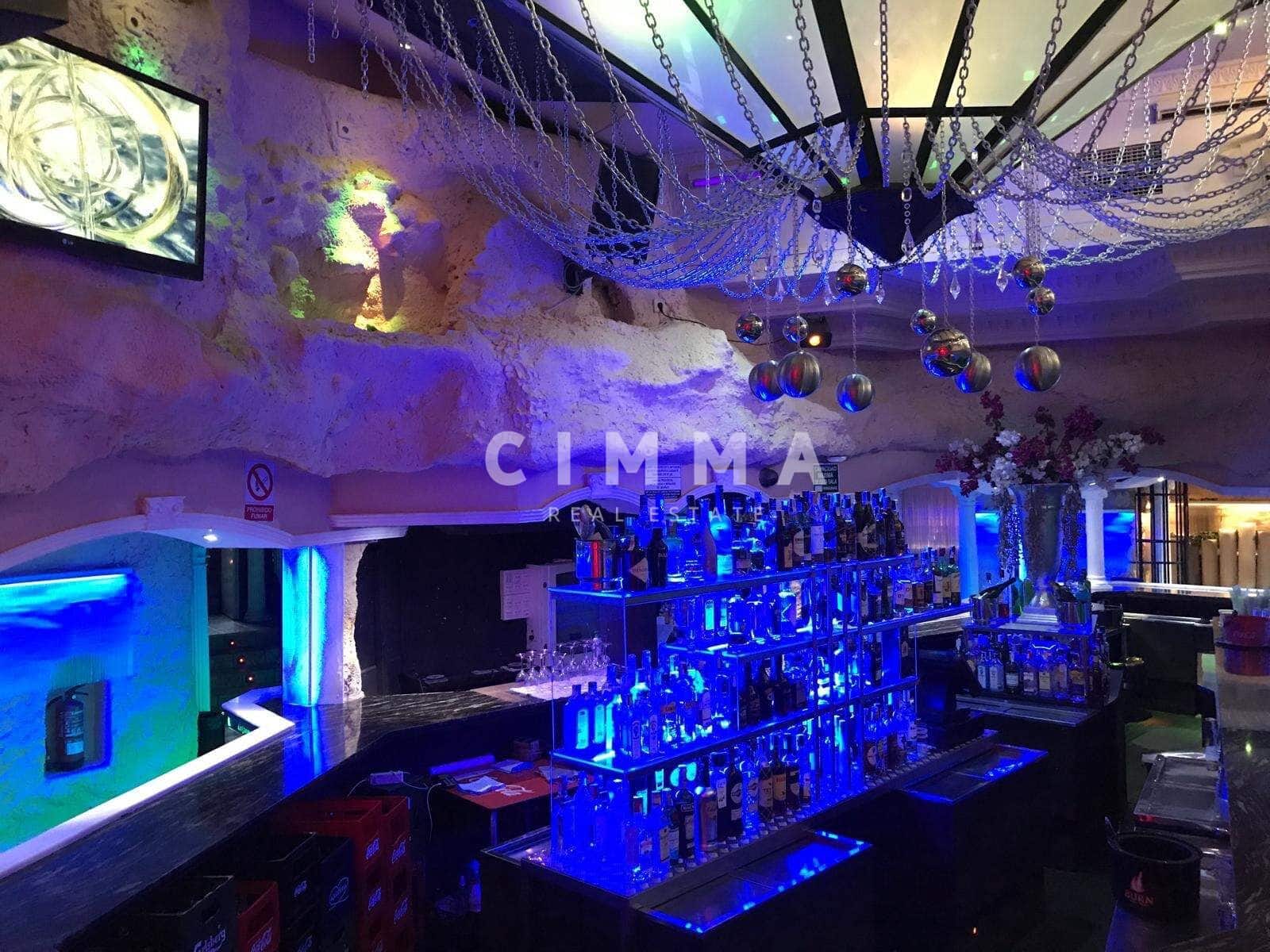 Hotell til salgs i Benidorm - € 1 800 000 (Ref: 9143895)