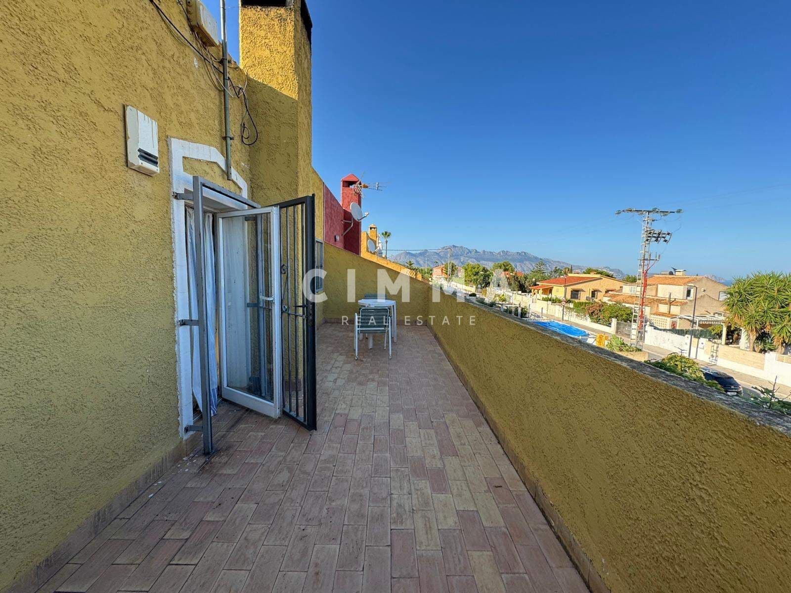 4 soveværelse Rækkehus til salg i La Nucia - € 325.000 (Ref: 9159634)