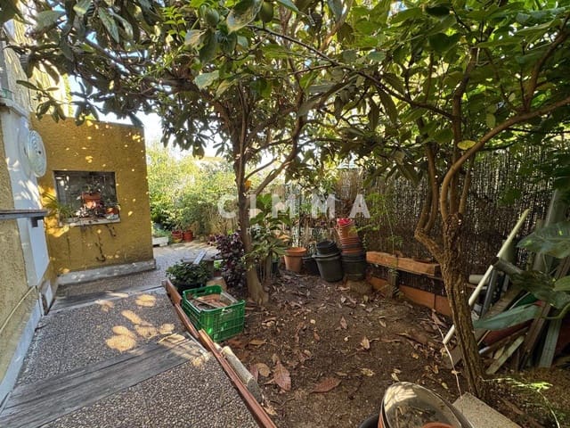 4 makuuhuone Rivitalo myytävänä paikassa La Nucia - 325 000 € (Ref: 9159634)