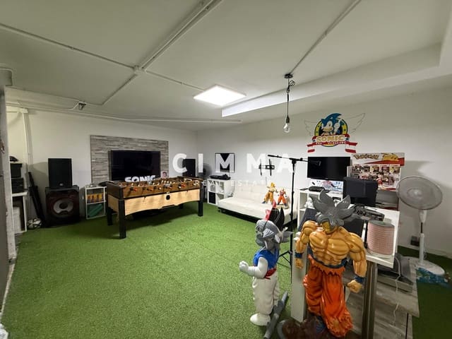 4 soveværelse Villa til salg i La Nucia med garage - € 360.000 (Ref: 9243224)