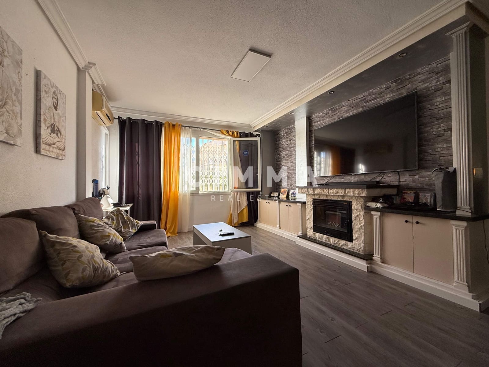 4 soveværelse Villa til salg i La Nucia med garage - € 360.000 (Ref: 9243224)