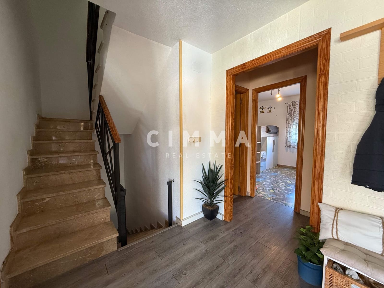 4 soveværelse Villa til salg i La Nucia med garage - € 360.000 (Ref: 9243224)