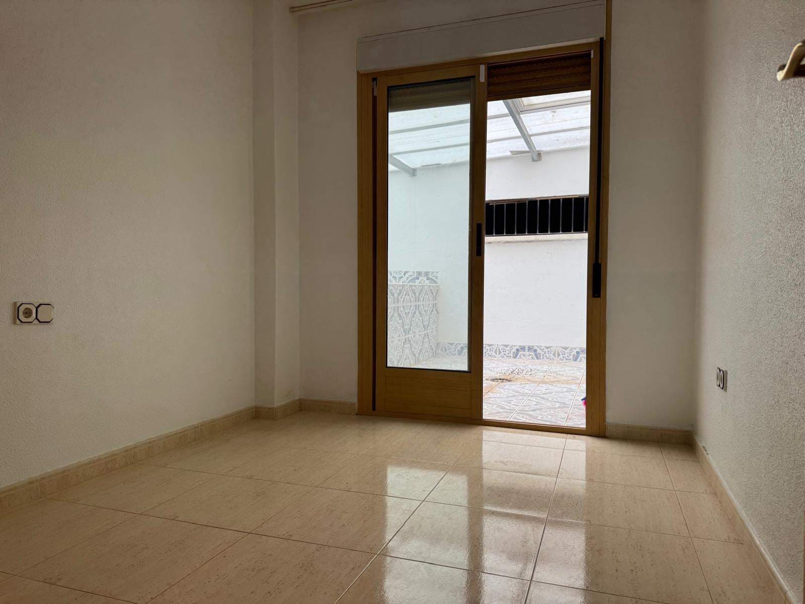 2 soverom Leilighet til salgs i Chirles - € 139 500 (Ref: 9294471)