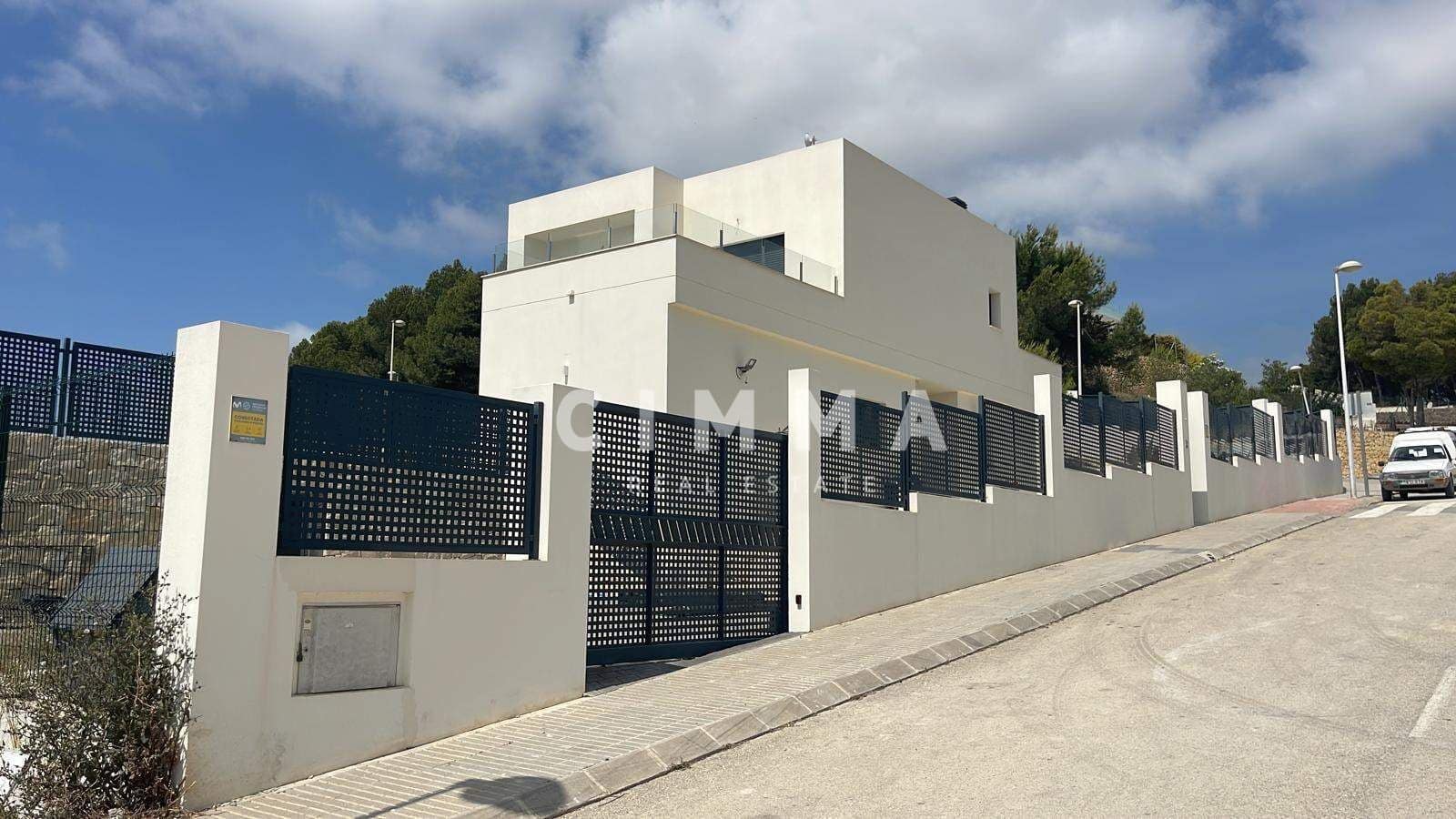 3 soveværelse Villa til salg i Alfaz del Pi / L'Alfas del Pi med garage - € 575.000 (Ref: 9297056)
