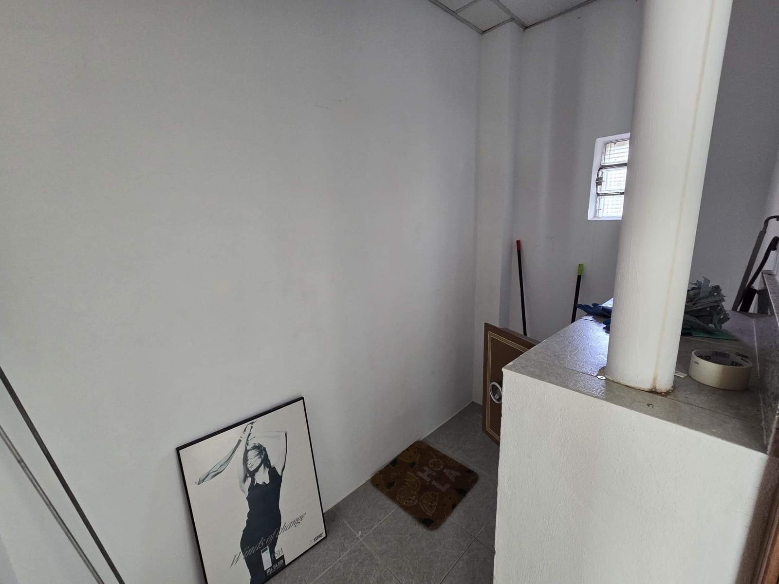 Commercial for rent in Benidorm - € 2,000 (Ref: 9317995)