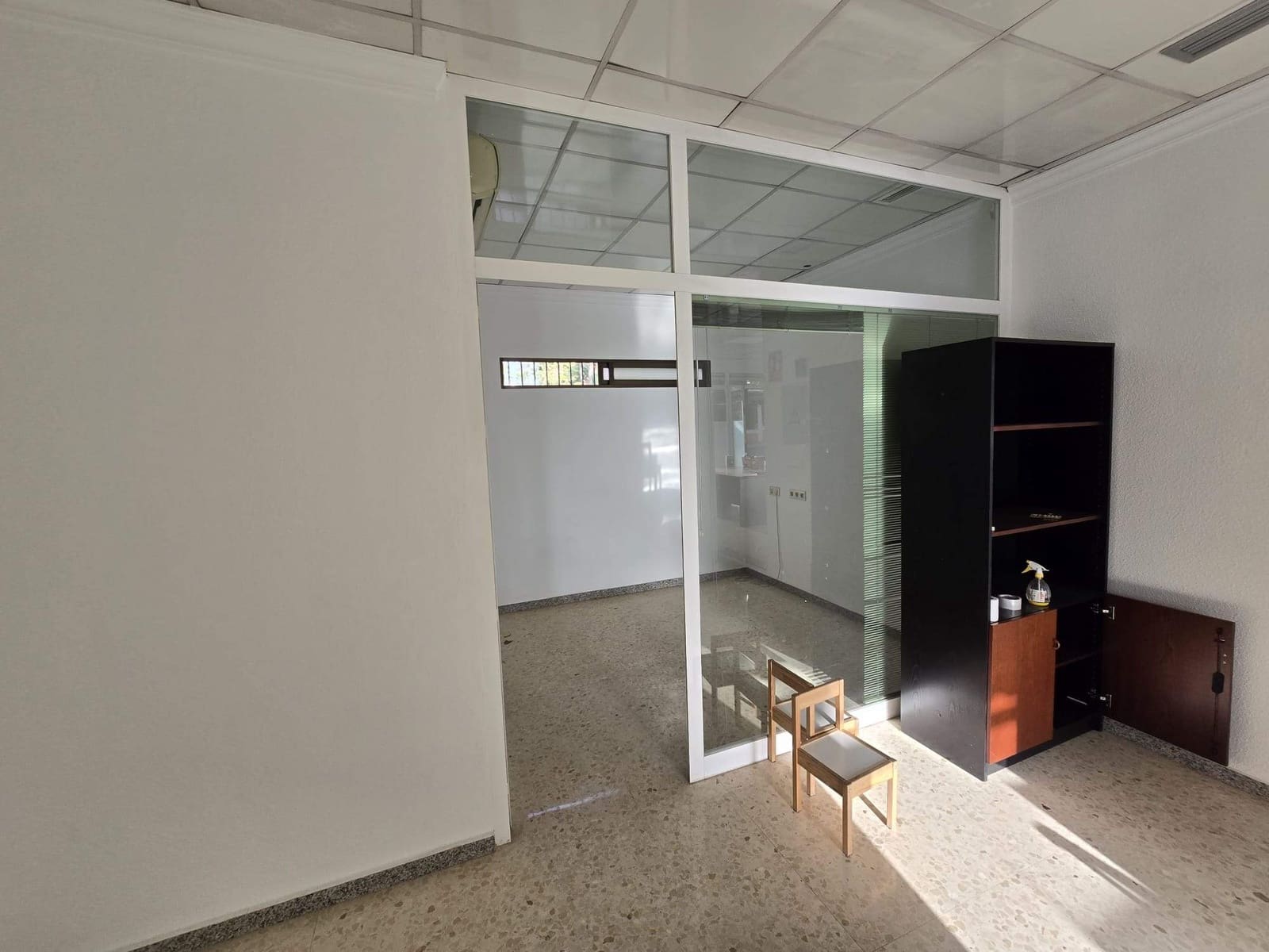 Commercial for rent in Benidorm - € 2,000 (Ref: 9317995)