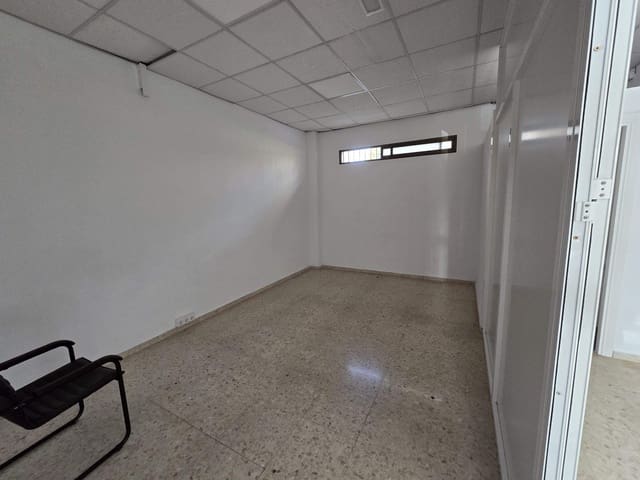 Commercial for rent in Benidorm - € 2,000 (Ref: 9317995)