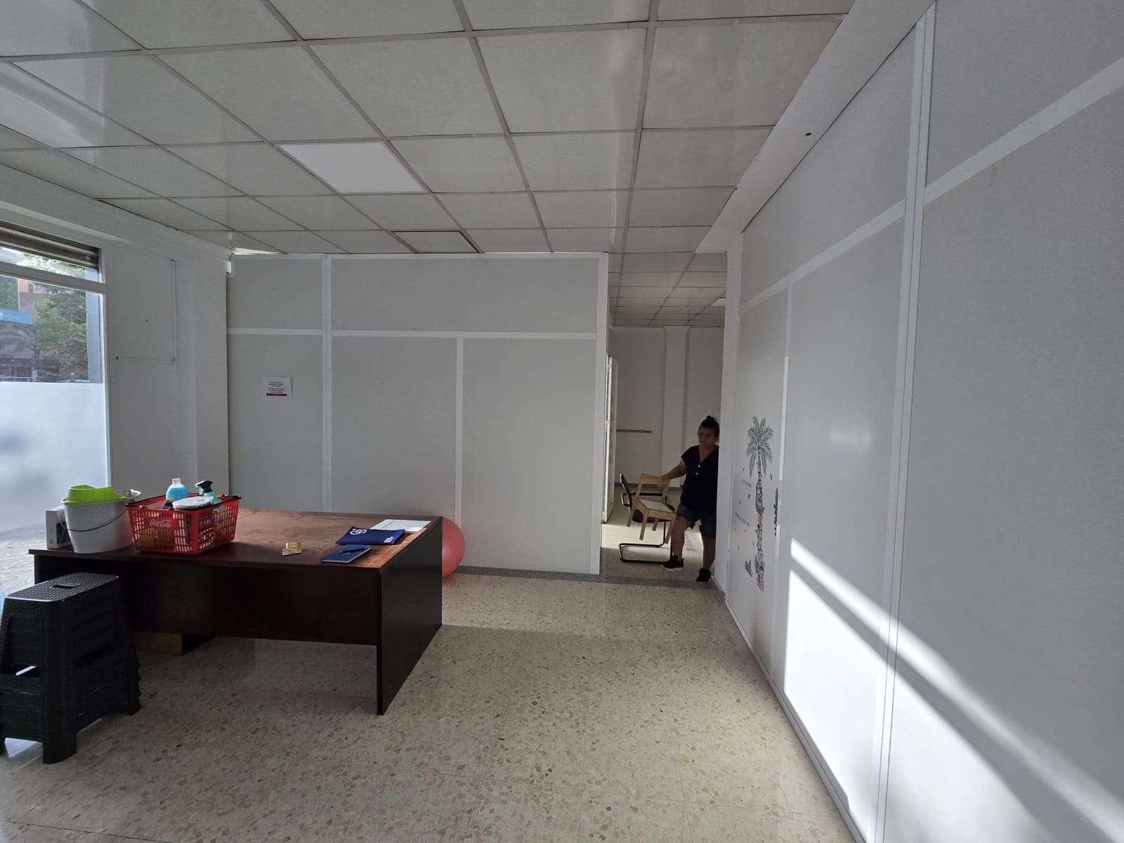 Commercial for rent in Benidorm - € 2,000 (Ref: 9317995)