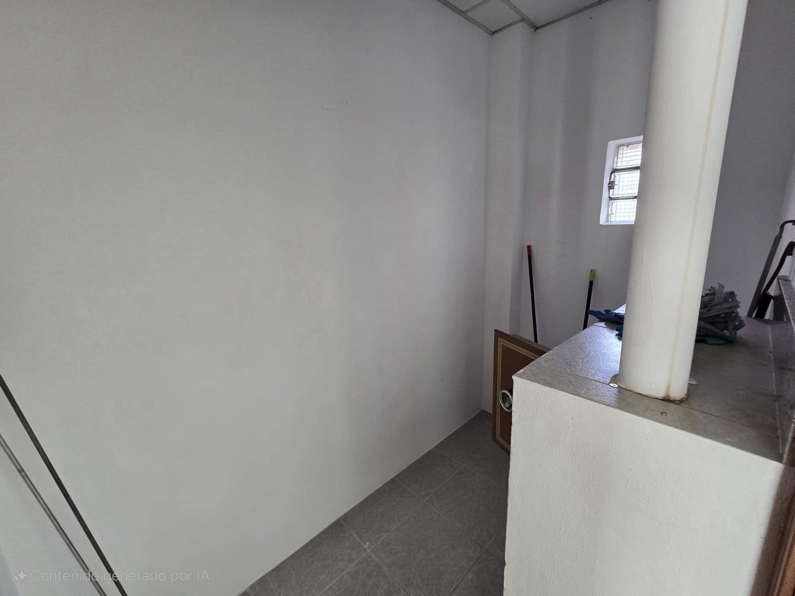 Commercial for rent in Benidorm - € 2,000 (Ref: 9317995)