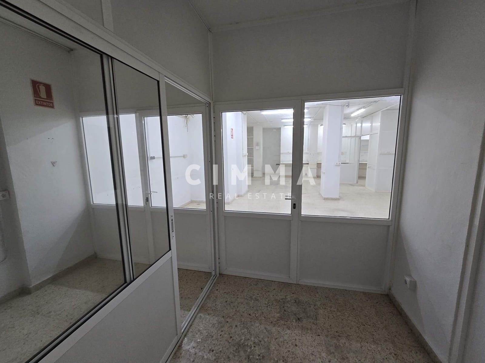 Gewerbe zu vermieten in Benidorm - 1.200 € (Ref: 9317996)
