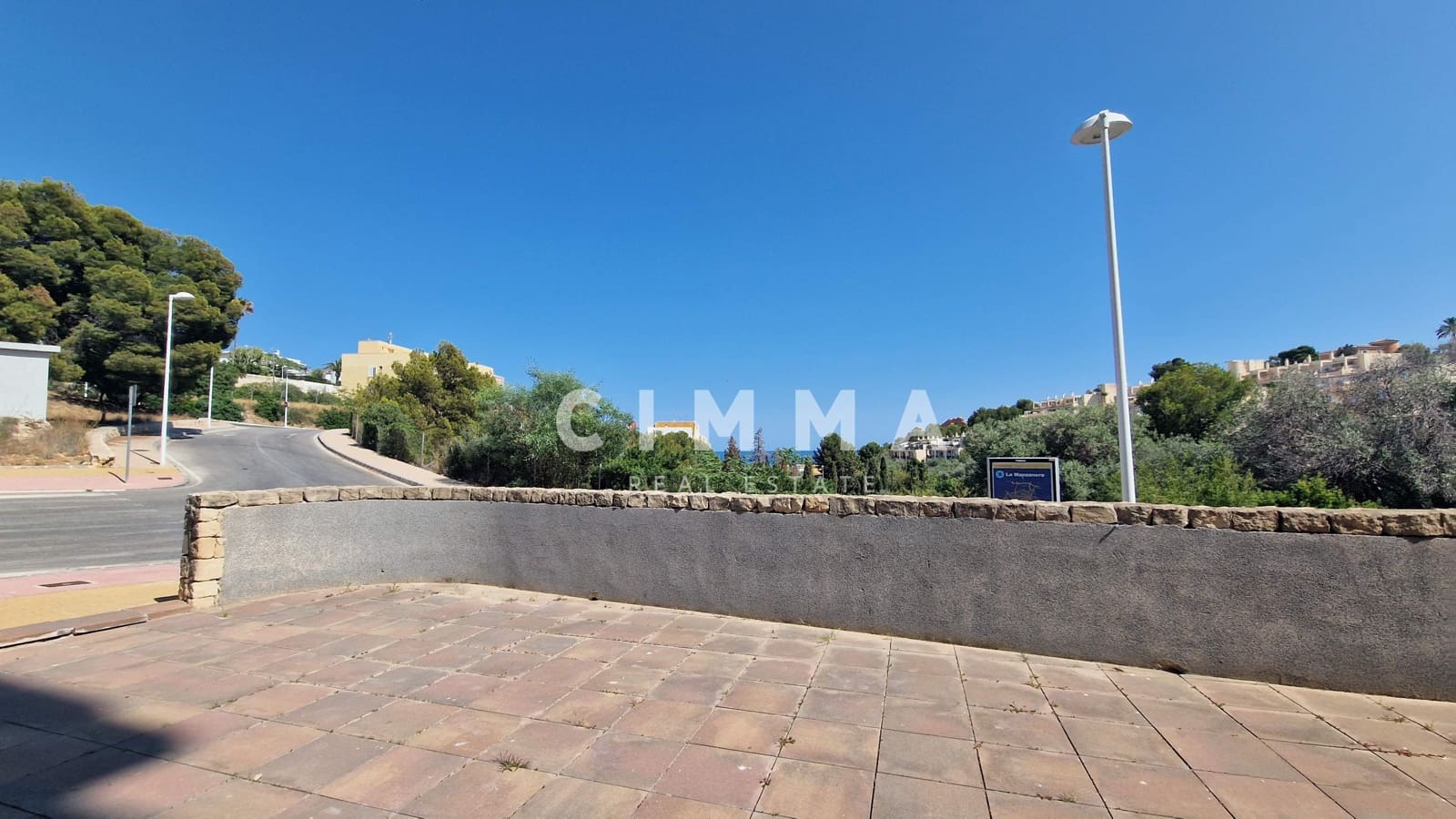 Local Comercial en Calpe / Calp en venta con garaje - 265.000 € (Ref: 9318001)