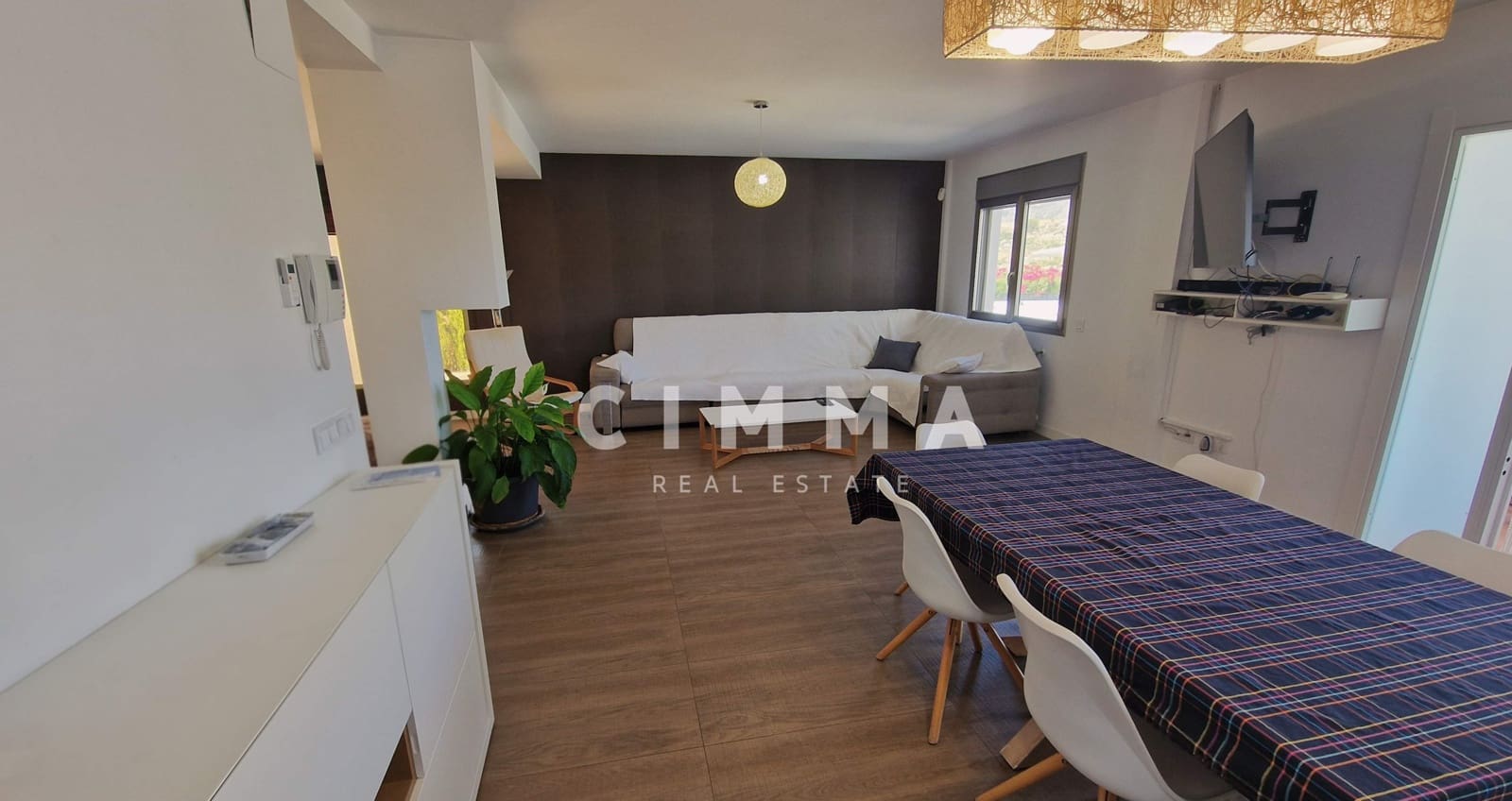 3 slaapkamer Villa te koop in Callosa d'En Sarria met garage - € 650.000 (Ref: 9318002)