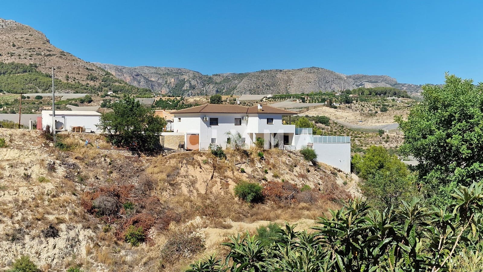 3 slaapkamer Villa te koop in Callosa d'En Sarria met garage - € 650.000 (Ref: 9318002)