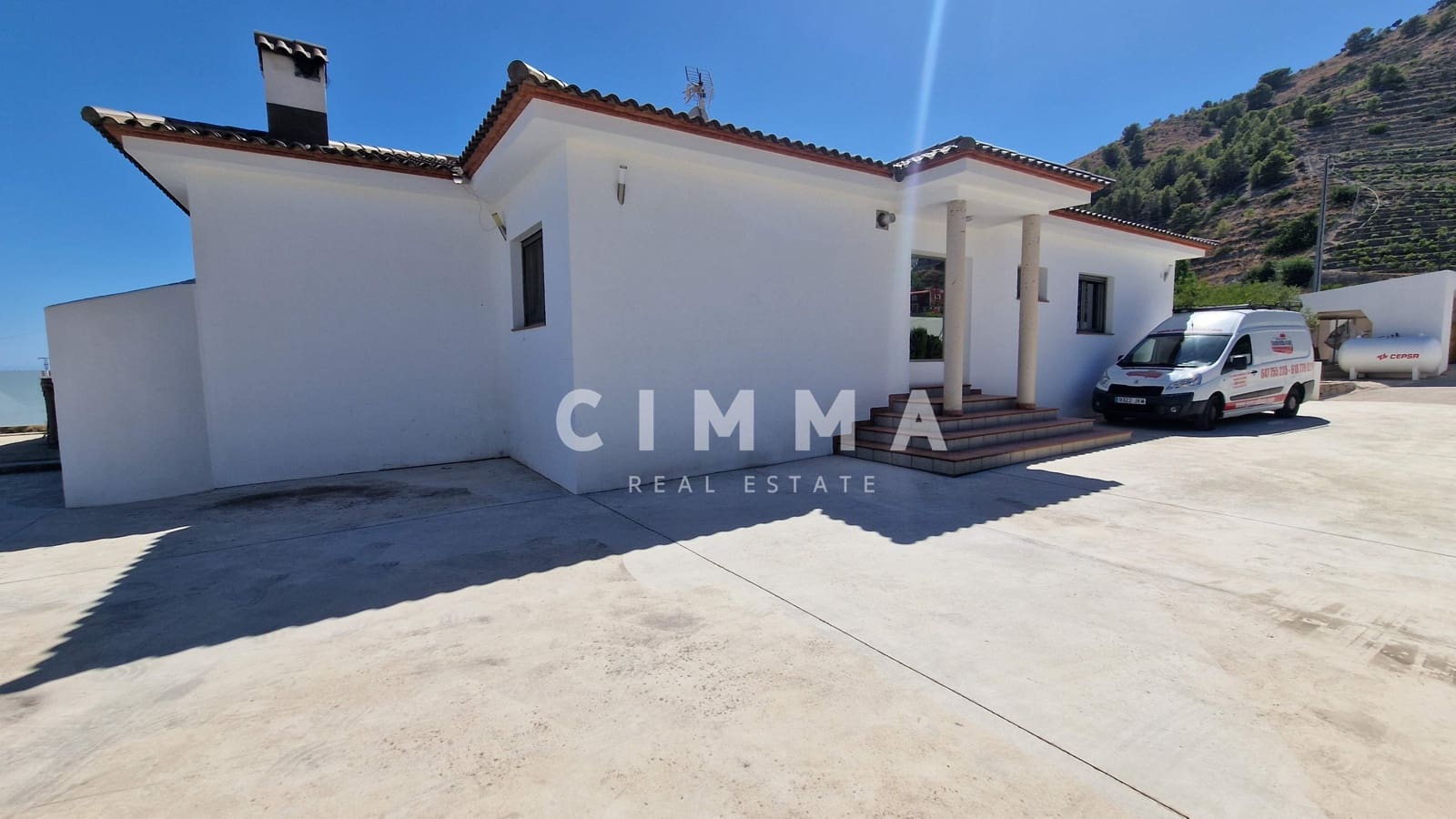 3 slaapkamer Villa te koop in Callosa d'En Sarria met garage - € 650.000 (Ref: 9318002)