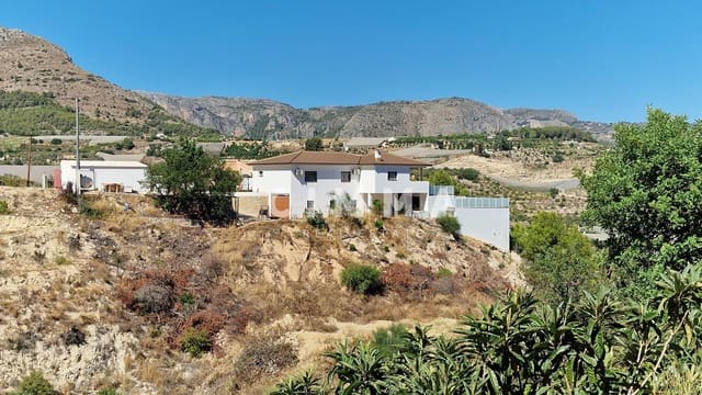 3 sypialnia Willa na sprzedaż w Callosa d'En Sarrià z garażem - 650 000 € (Ref: 9318002)