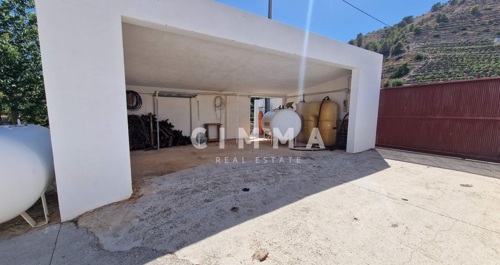 3 slaapkamer Villa te koop in Callosa d'En Sarria met garage - € 650.000 (Ref: 9318002)