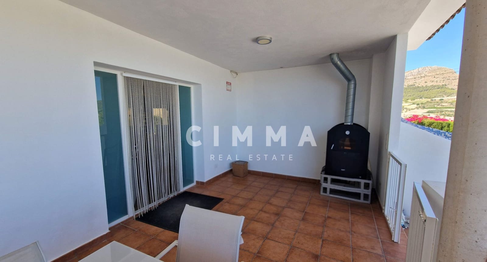 3 slaapkamer Villa te koop in Callosa d'En Sarria met garage - € 650.000 (Ref: 9318002)