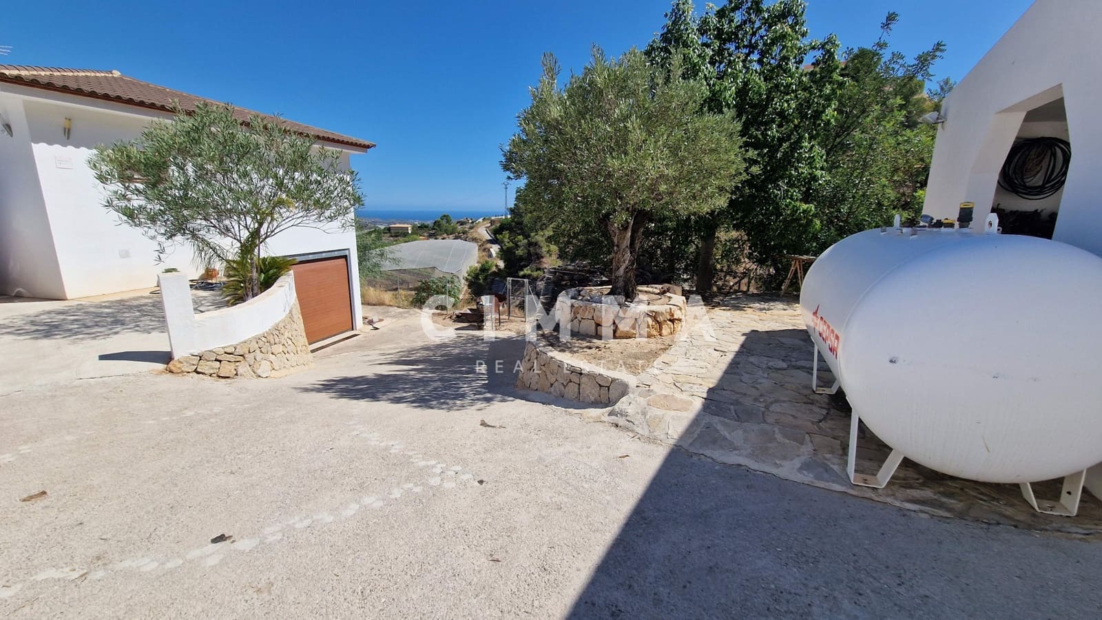 3 slaapkamer Villa te koop in Callosa d'En Sarria met garage - € 650.000 (Ref: 9318002)