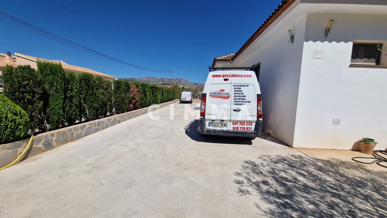 3 slaapkamer Villa te koop in Callosa d'En Sarria met garage - € 650.000 (Ref: 9318002)