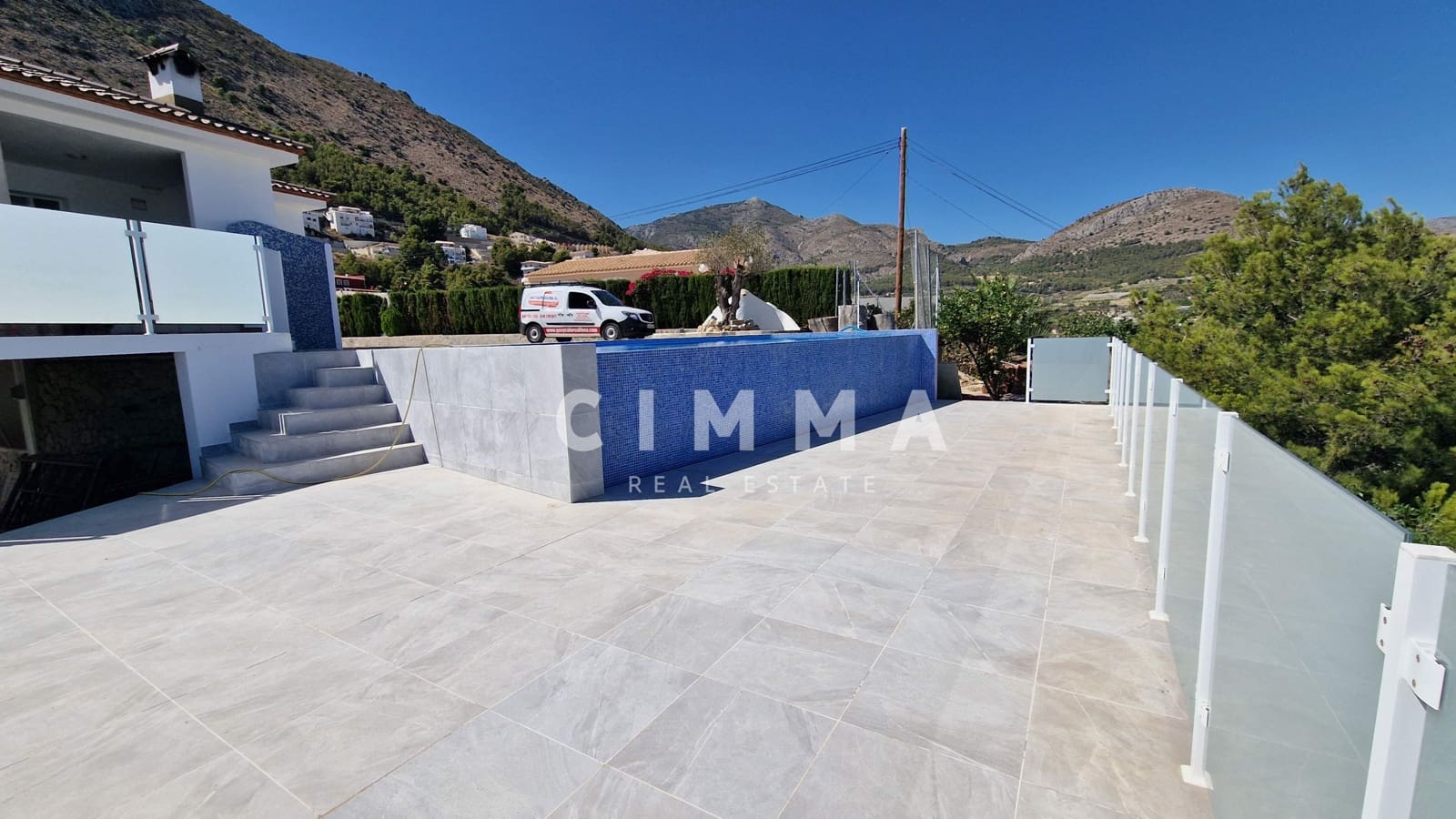 3 slaapkamer Villa te koop in Callosa d'En Sarria met garage - € 650.000 (Ref: 9318002)