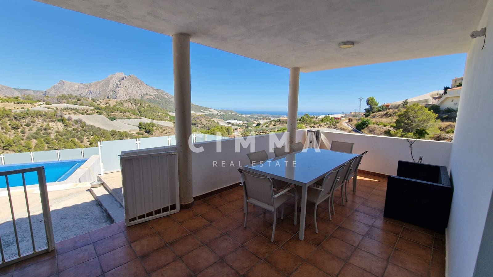 3 slaapkamer Villa te koop in Callosa d'En Sarria met garage - € 650.000 (Ref: 9318002)