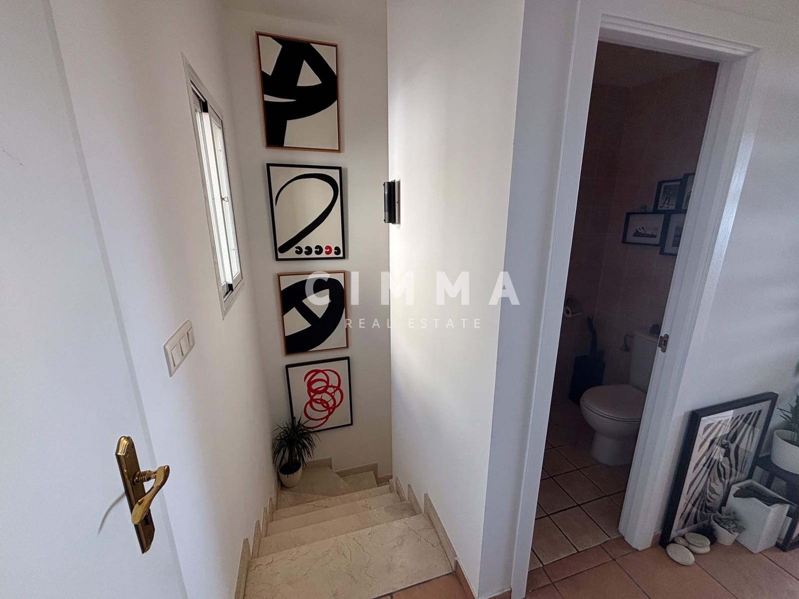 3 bedroom Villa for sale in Finestrat with pool - € 350,000 (Ref: 9326635)