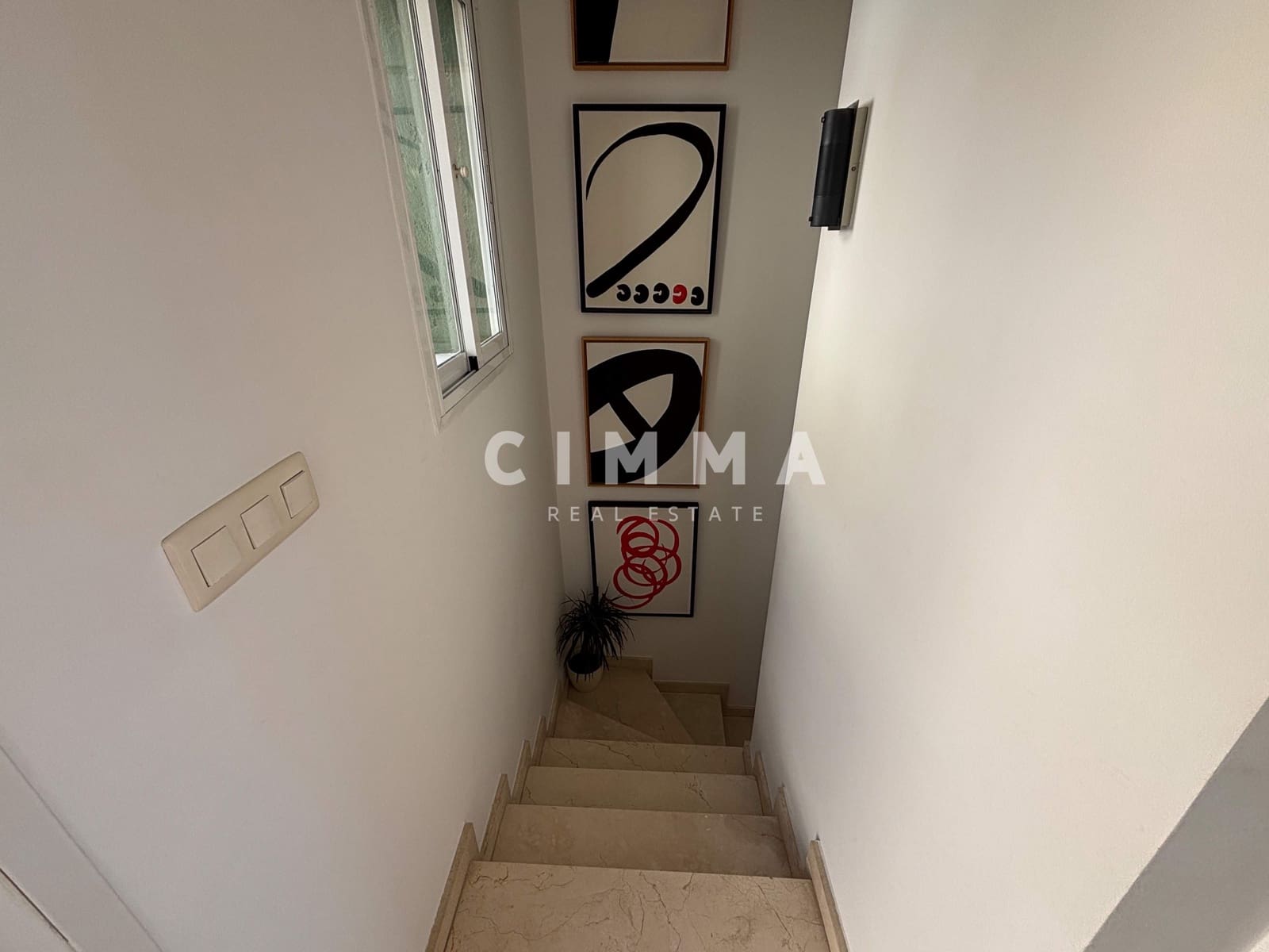 3 bedroom Villa for sale in Finestrat with pool - € 350,000 (Ref: 9326635)