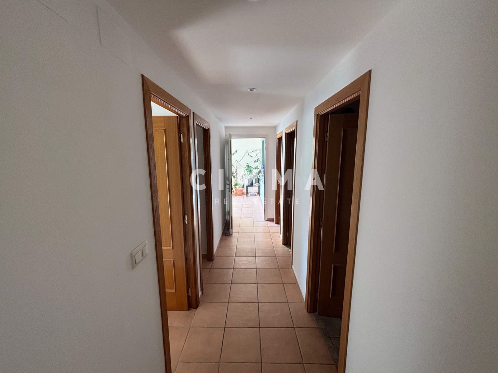 3 bedroom Villa for sale in Finestrat with pool - € 350,000 (Ref: 9326635)