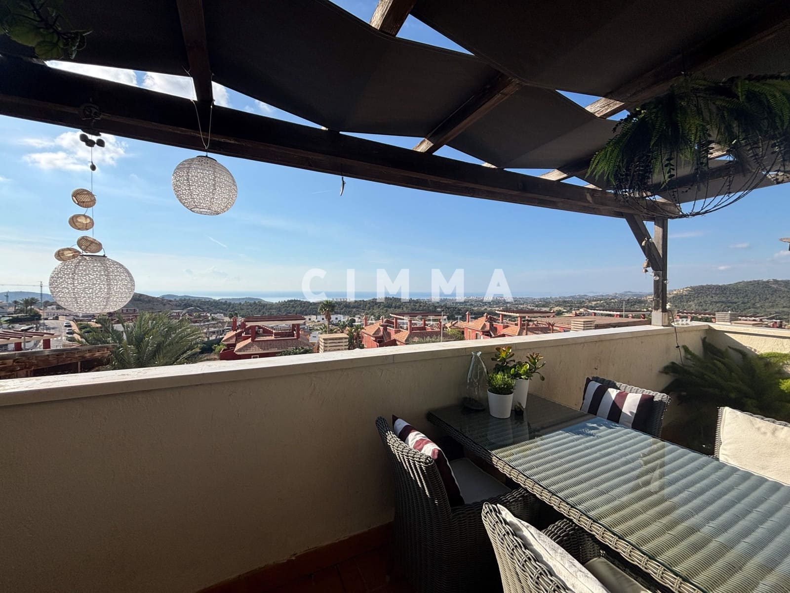 3 bedroom Villa for sale in Finestrat with pool - € 350,000 (Ref: 9326635)