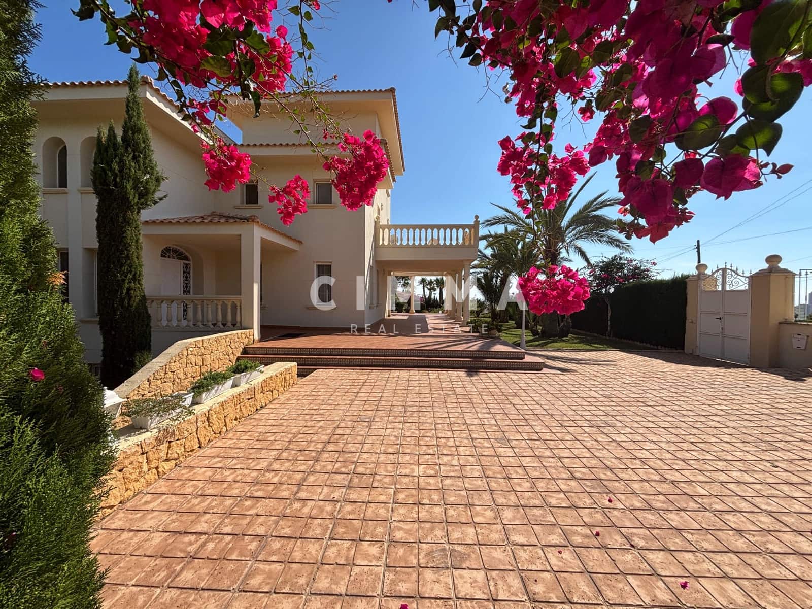 7 soveværelse Villa til salg i Benidorm med swimmingpool garage - € 1.450.000 (Ref: 9326636)