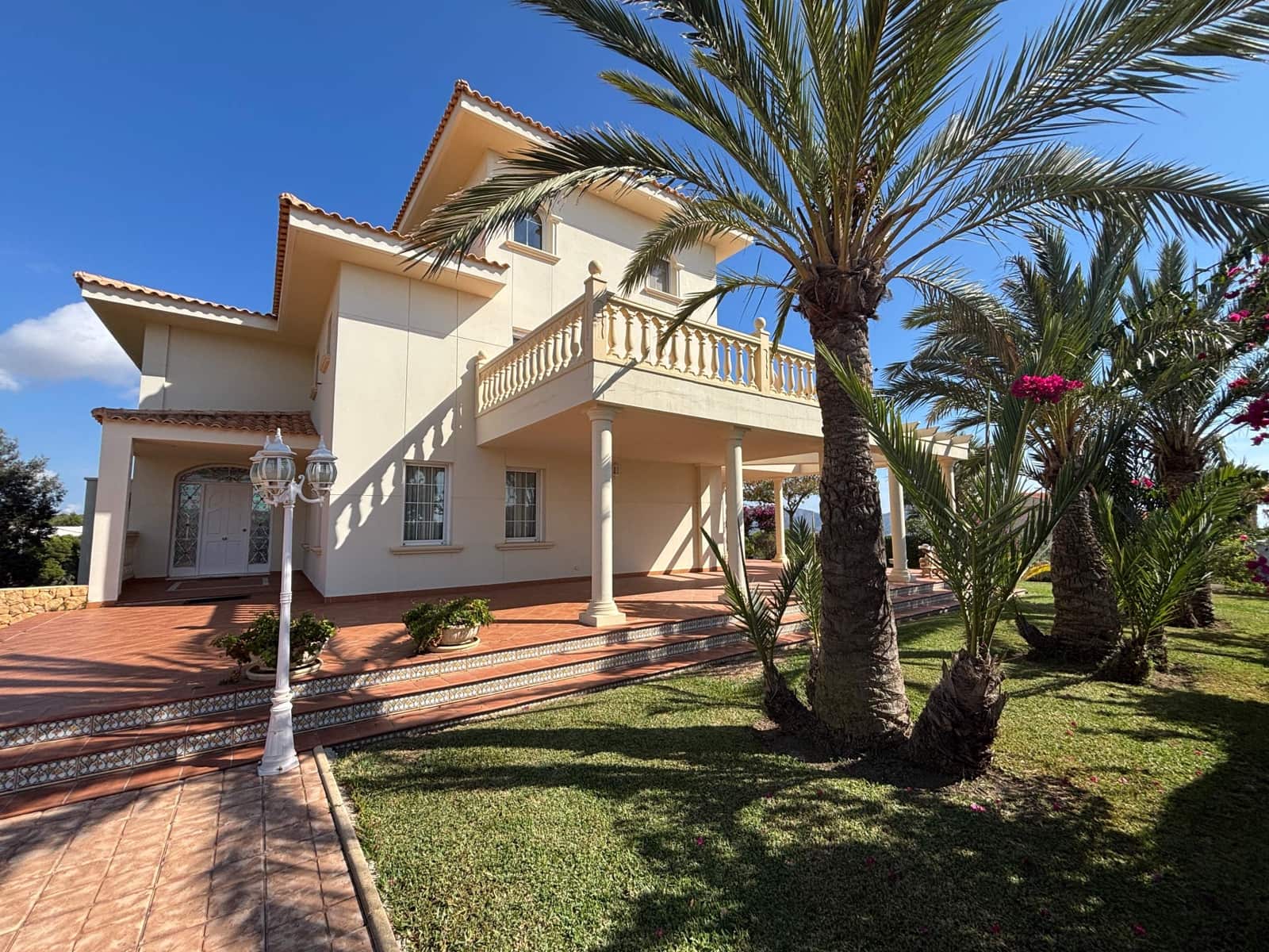 7 soveværelse Villa til salg i Benidorm med swimmingpool garage - € 1.450.000 (Ref: 9326636)