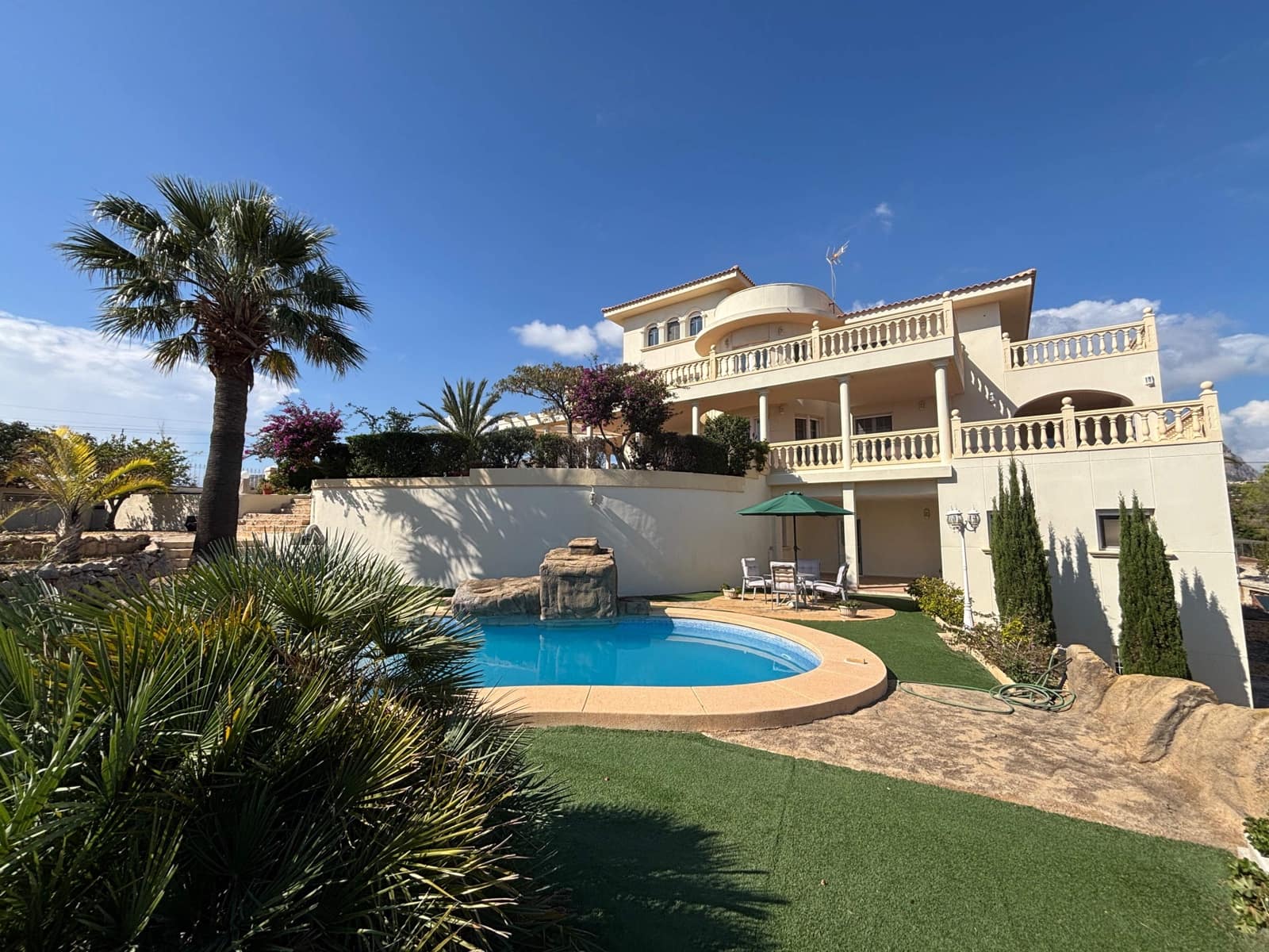 7 soveværelse Villa til salg i Benidorm med swimmingpool garage - € 1.450.000 (Ref: 9326636)
