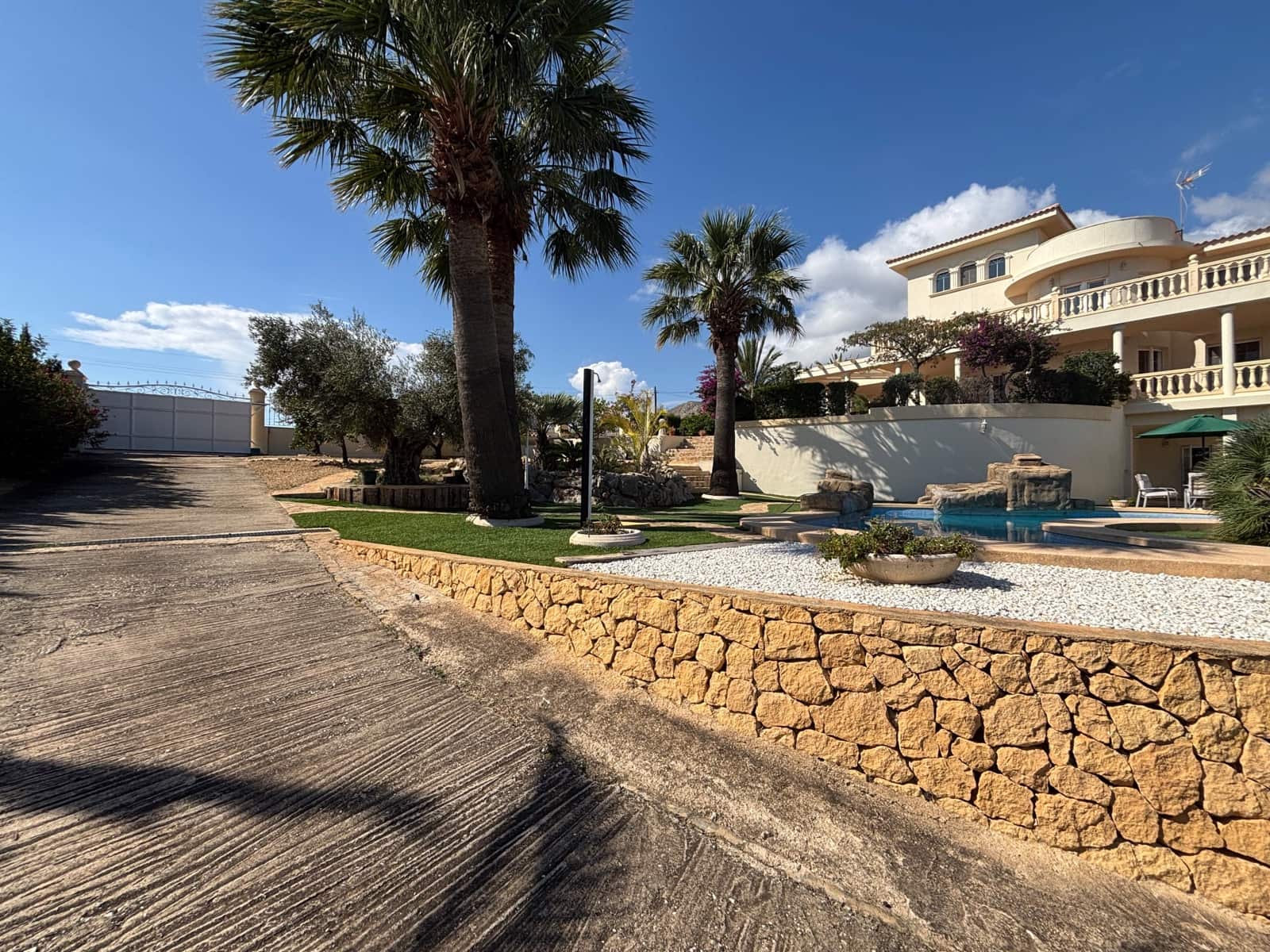 7 soveværelse Villa til salg i Benidorm med swimmingpool garage - € 1.450.000 (Ref: 9326636)