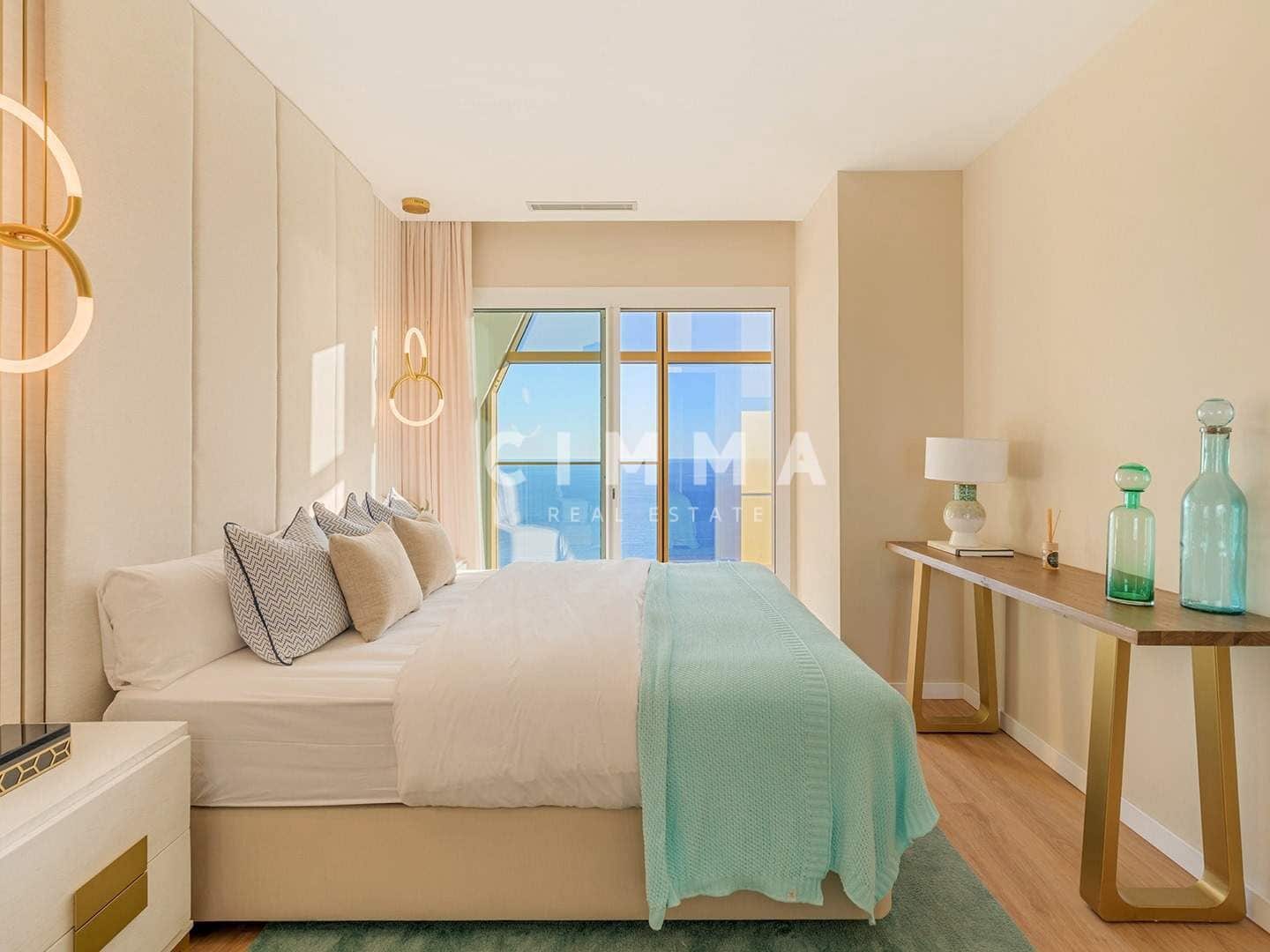 4 sypialnia Penthouse na sprzedaż w Benidorm - 2 500 000 € (Ref: 9330829)