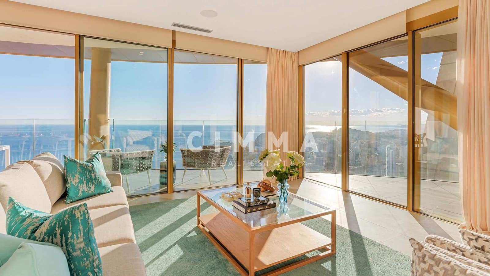 4 sypialnia Penthouse na sprzedaż w Benidorm - 2 500 000 € (Ref: 9330829)