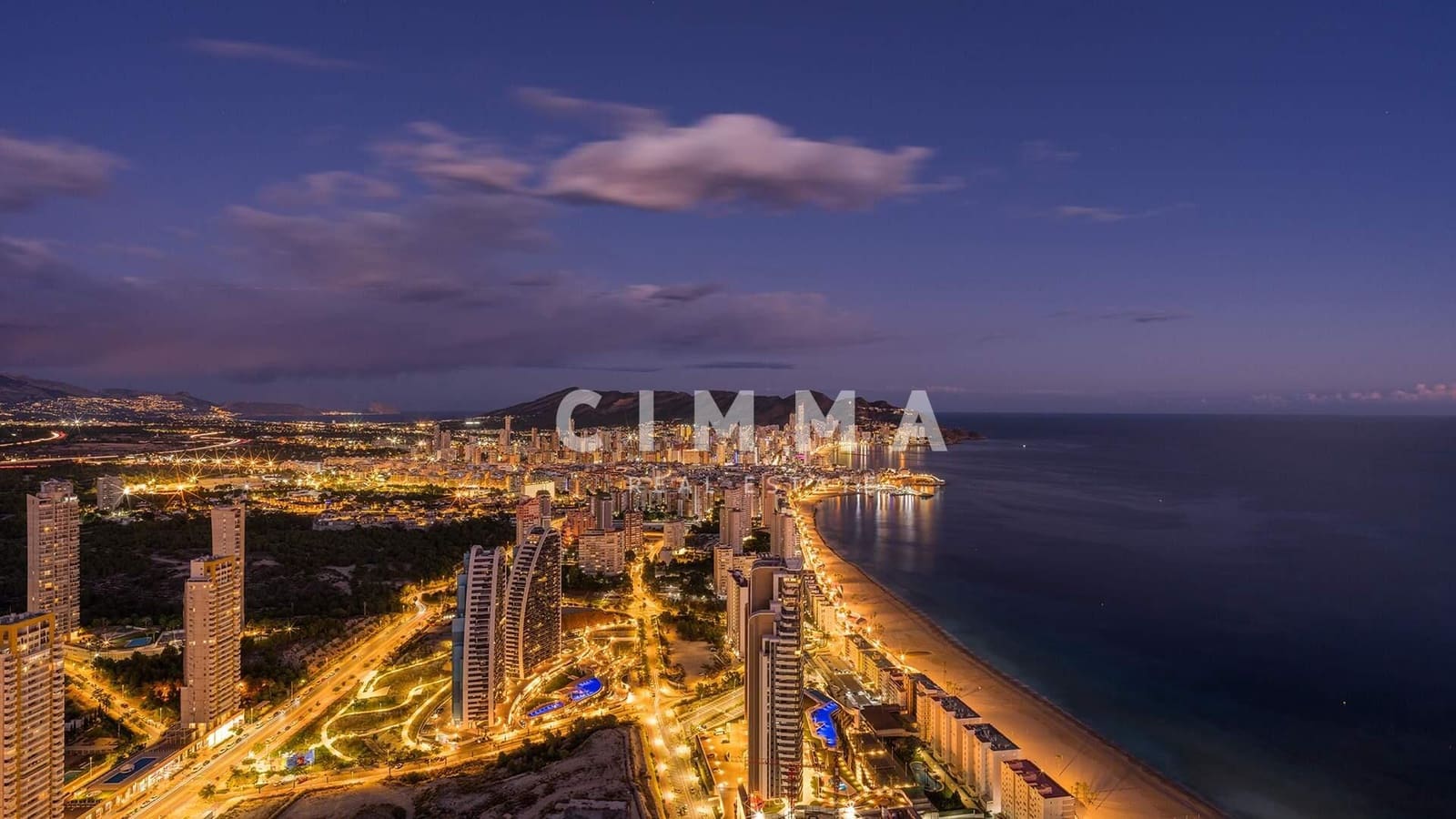 4 sypialnia Penthouse na sprzedaż w Benidorm - 2 500 000 € (Ref: 9330829)
