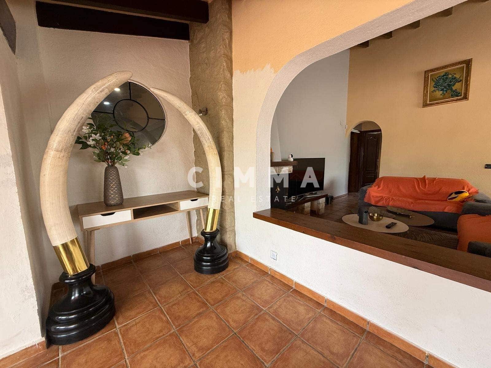 5 quarto Moradia para venda em La Nucia - 750 000 € (Ref: 9330830)