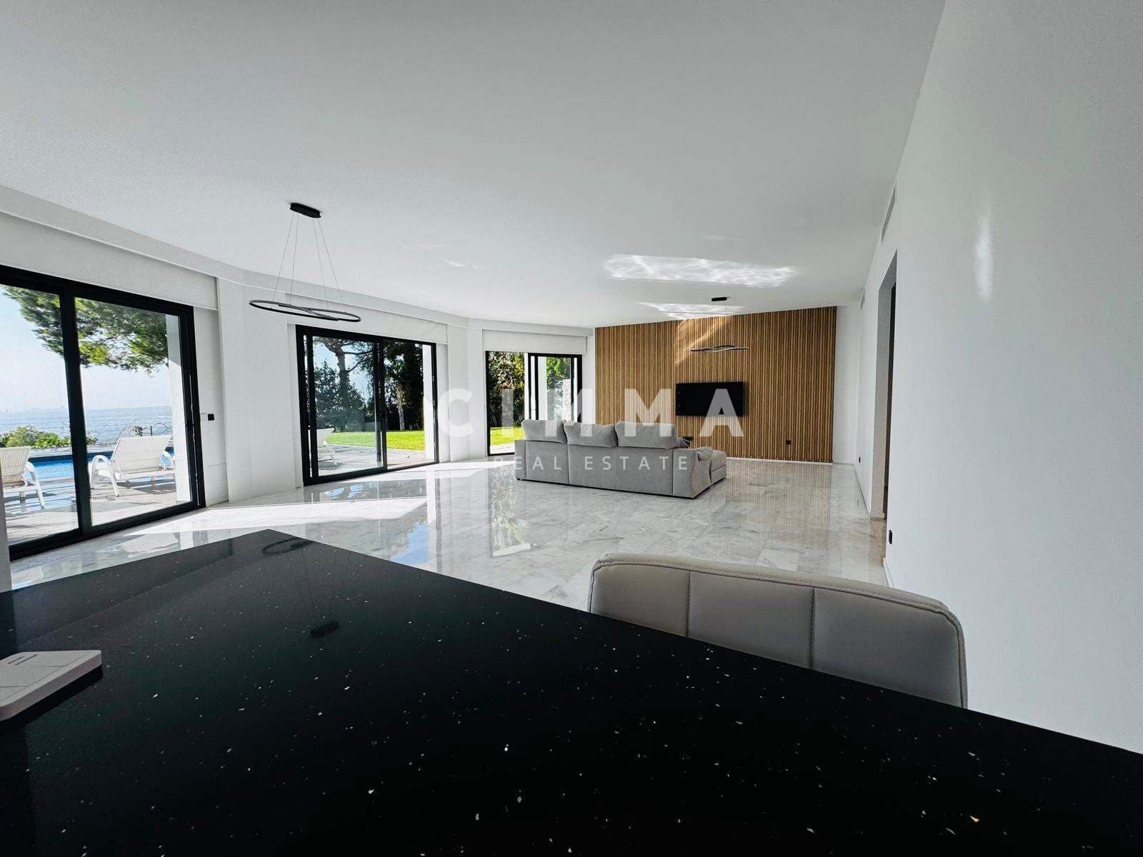 5 bedroom Villa for sale in Altea with garage - € 2,180,000 (Ref: 9330831)