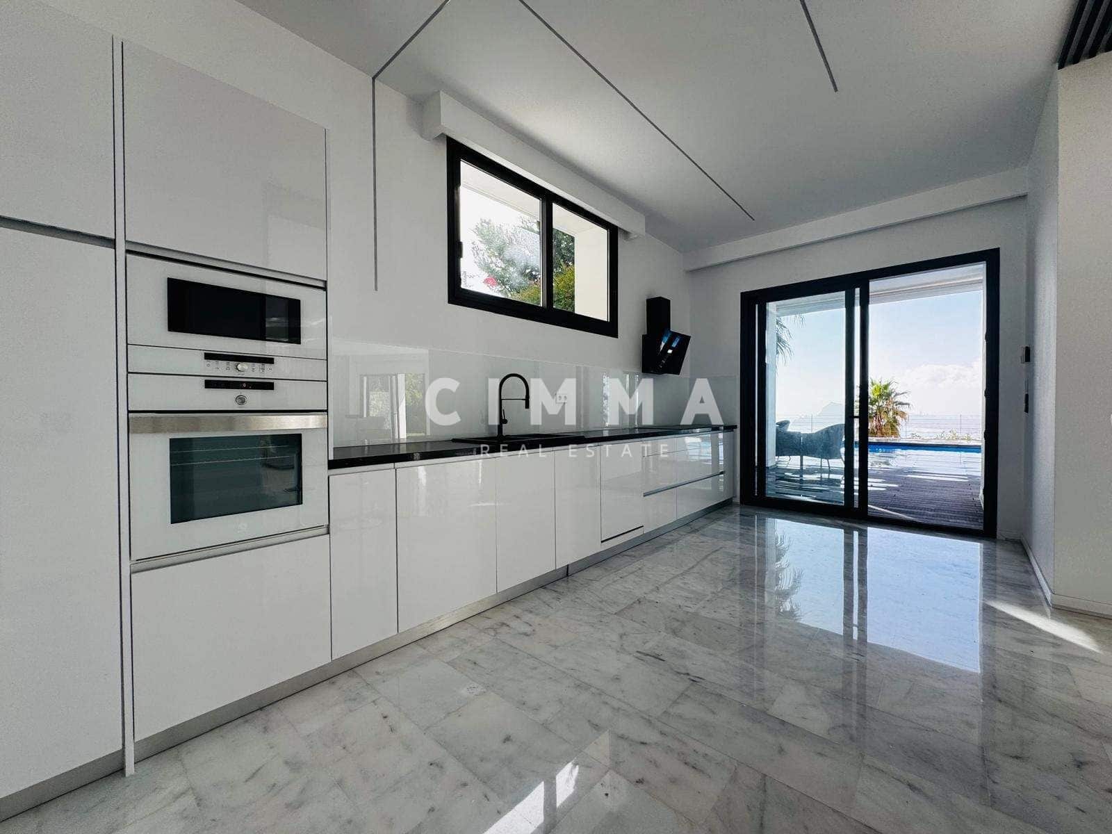 5 bedroom Villa for sale in Altea with garage - € 2,180,000 (Ref: 9330831)