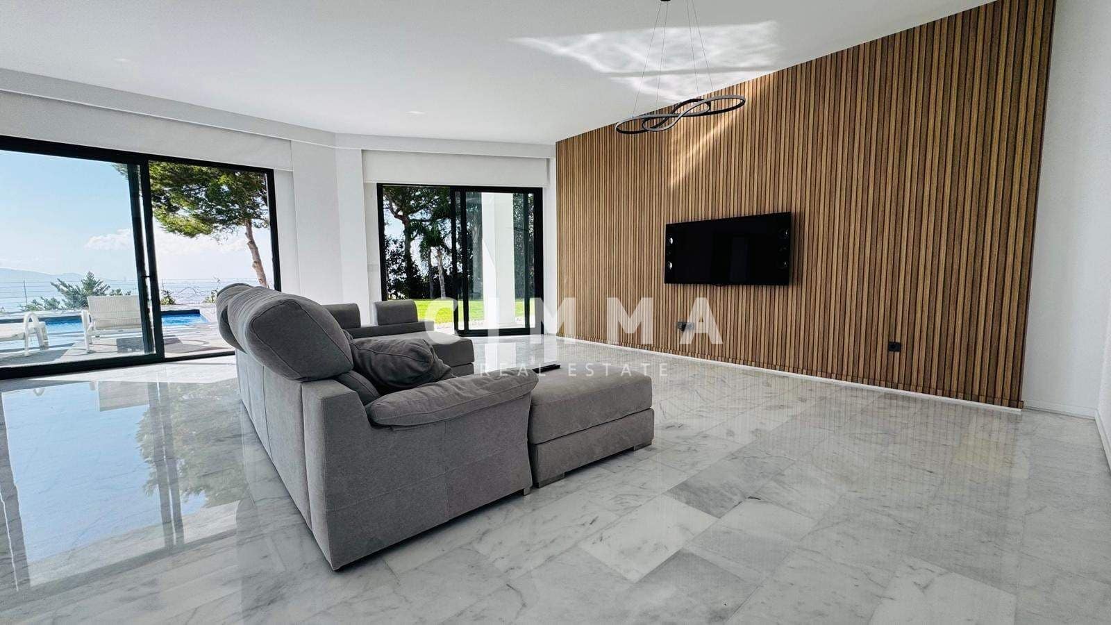 5 bedroom Villa for sale in Altea with garage - € 2,180,000 (Ref: 9330831)