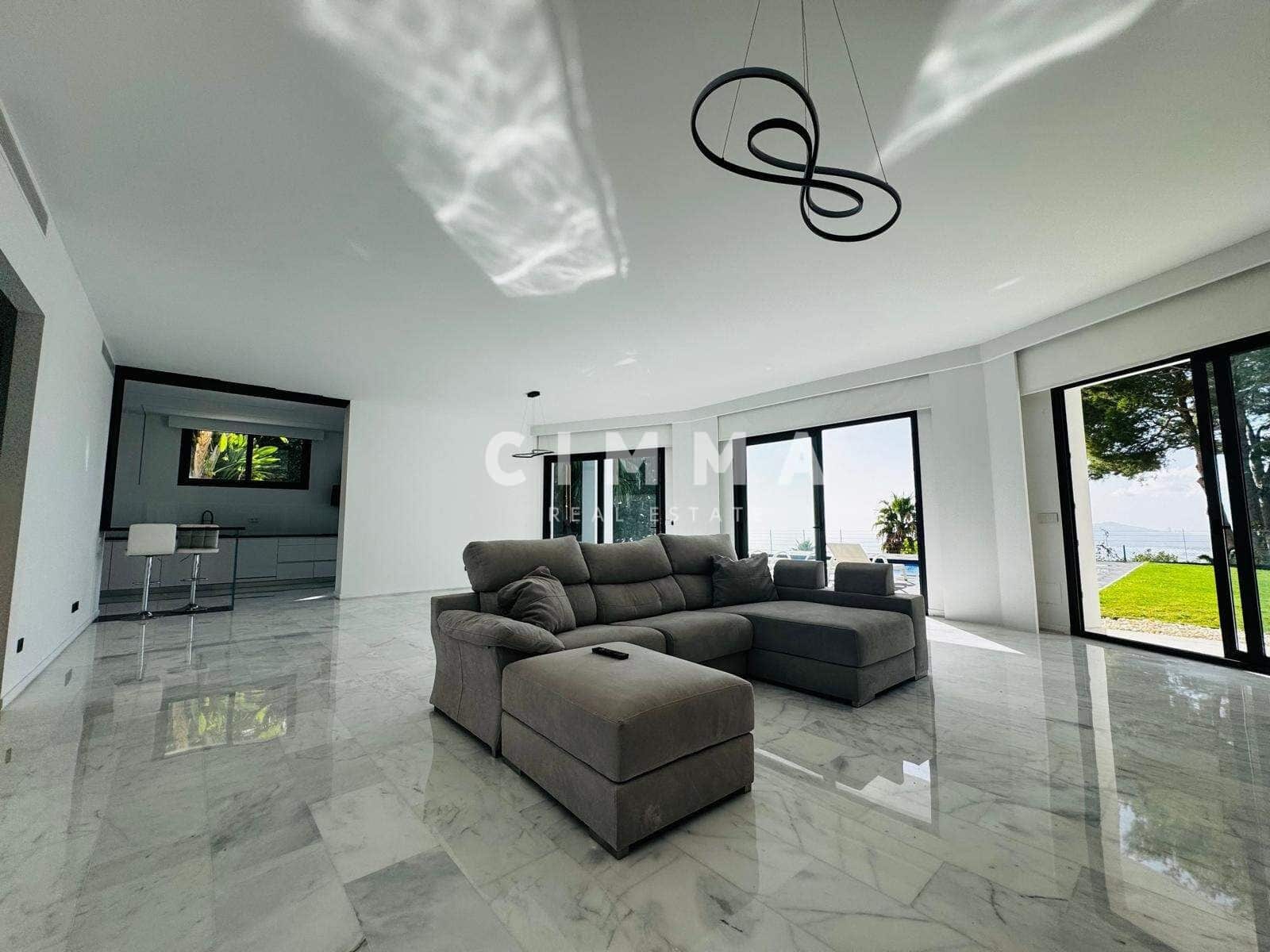 5 bedroom Villa for sale in Altea with garage - € 2,180,000 (Ref: 9330831)