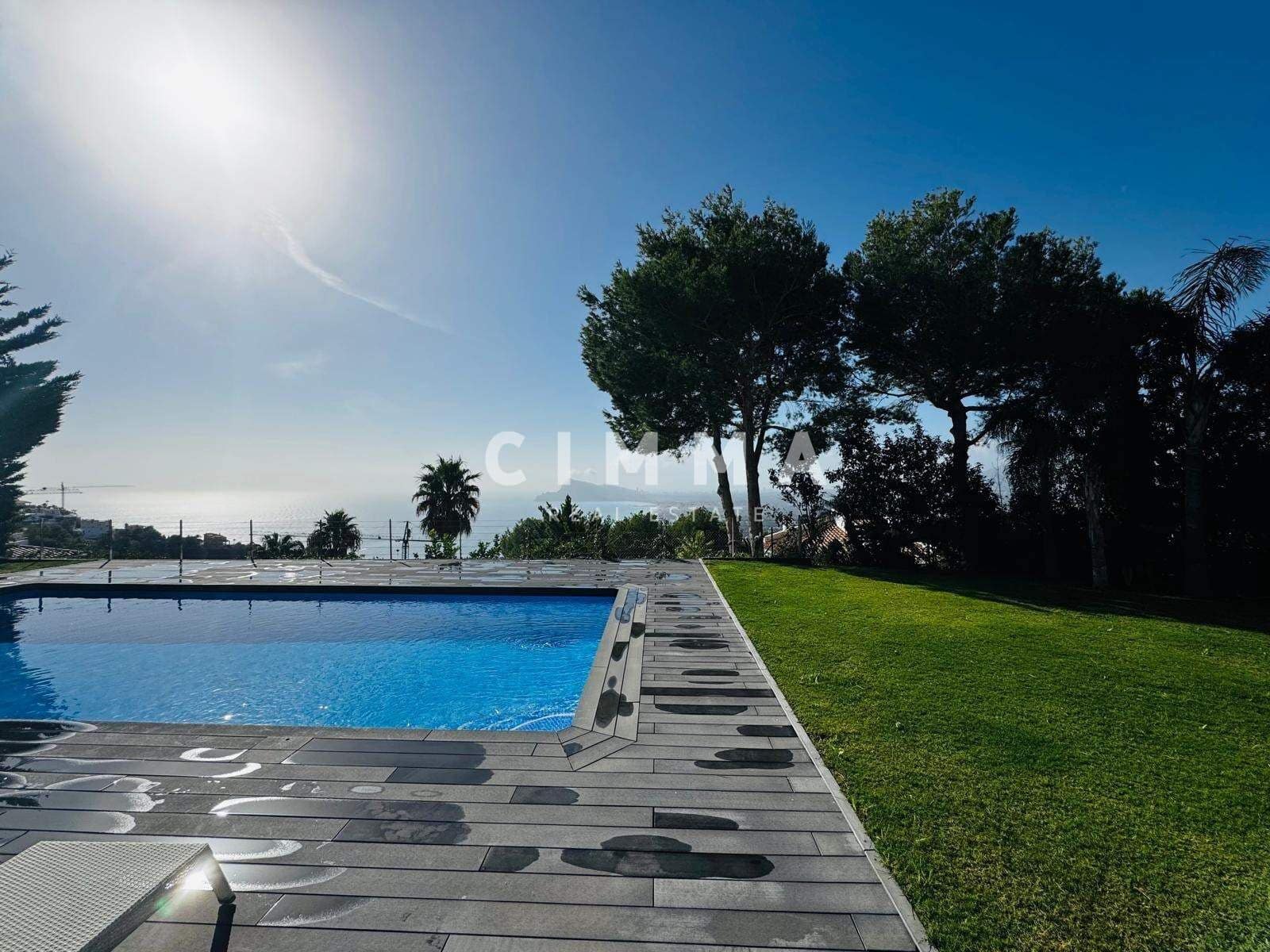 5 bedroom Villa for sale in Altea with garage - € 2,180,000 (Ref: 9330831)