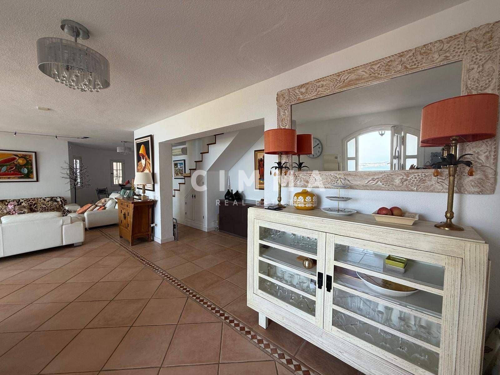 3 bedroom Villa for sale in Altea with garage - € 850,000 (Ref: 9330832)