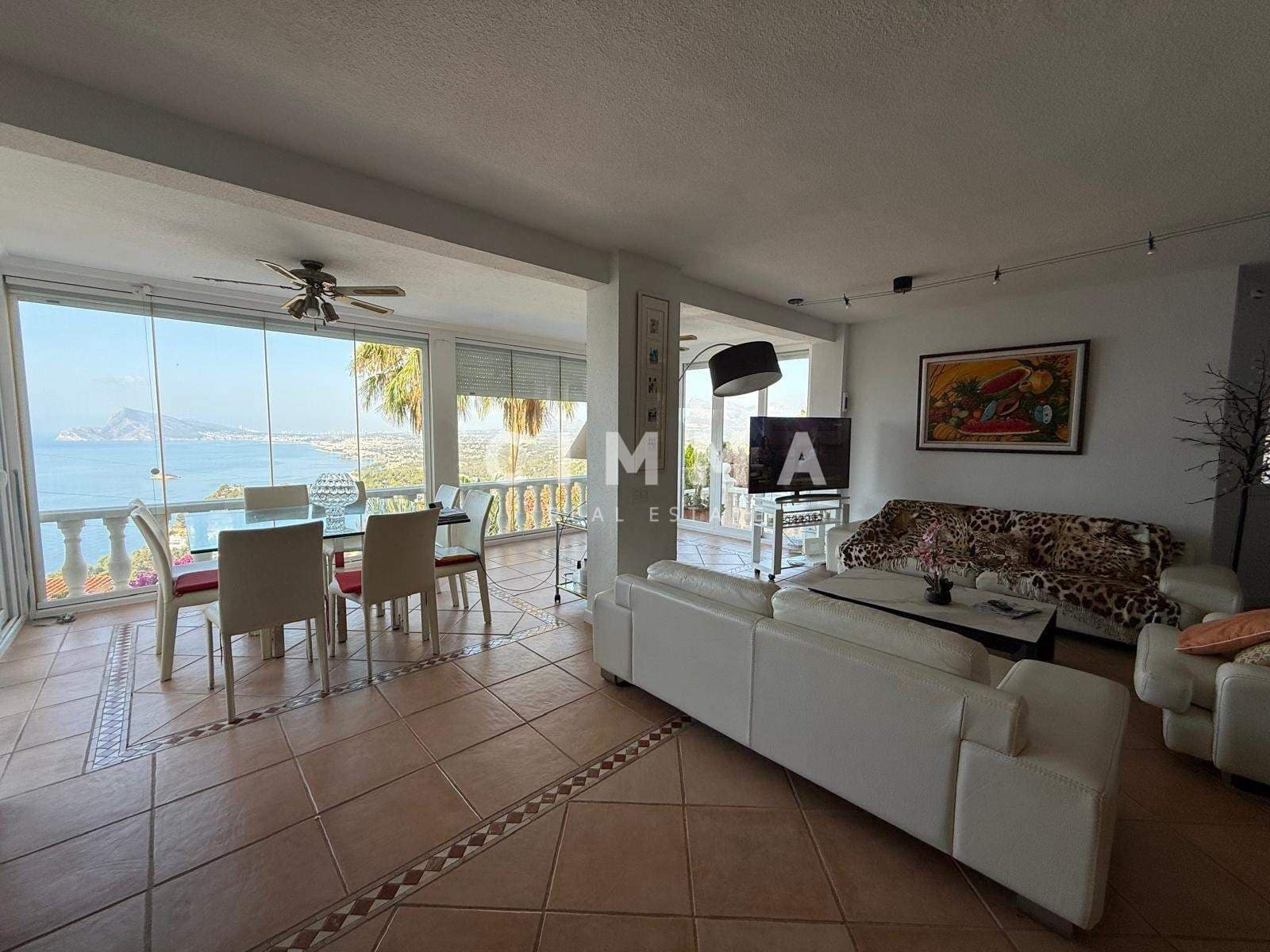 3 bedroom Villa for sale in Altea with garage - € 850,000 (Ref: 9330832)