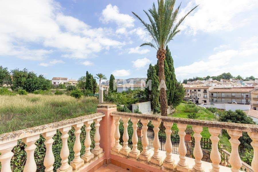 4 bedroom Villa for sale in Finestrat with pool - € 470,000 (Ref: 9330833)