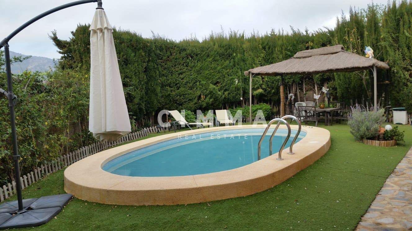 4 bedroom Villa for sale in Finestrat with pool - € 470,000 (Ref: 9330833)